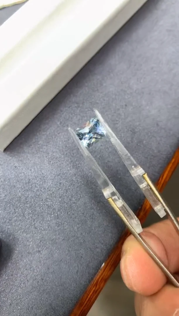 裸石海蓝宝石1.7ct 11