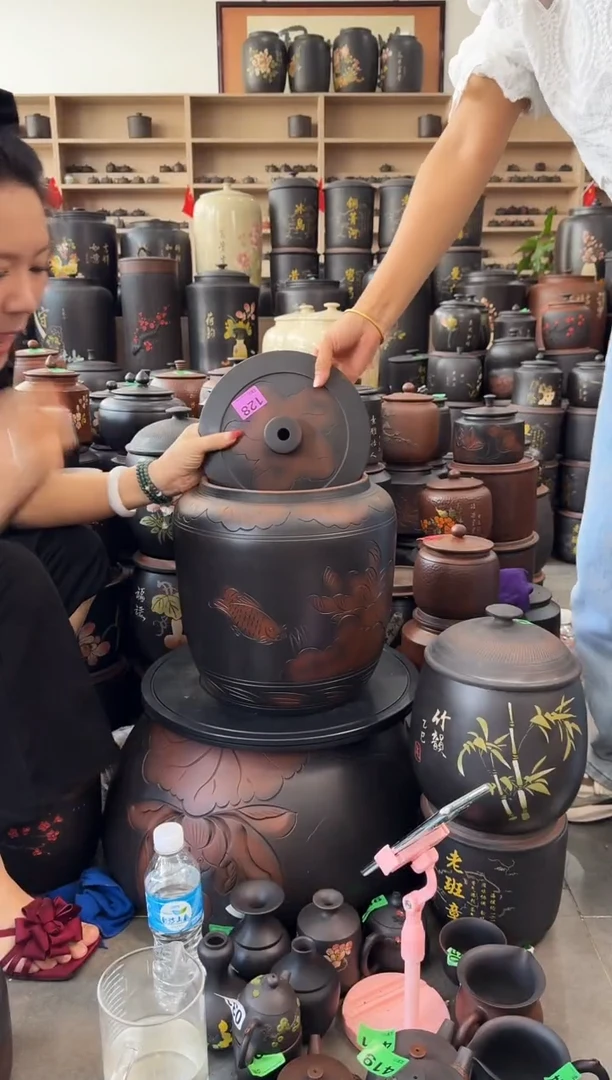 罐瑕疵小水缸13升荷花  128