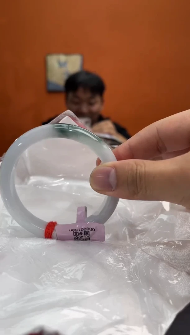 未镶嵌手镯翡翠翡翠手镯