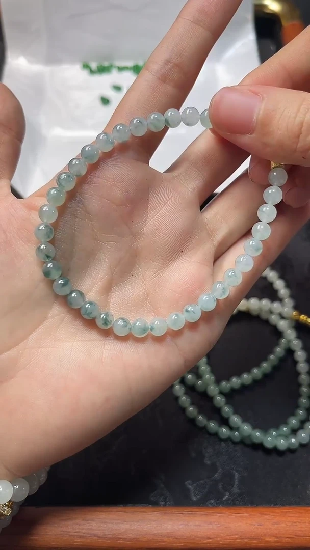 未镶嵌定制翡翠冰种飘花手串卡5.4