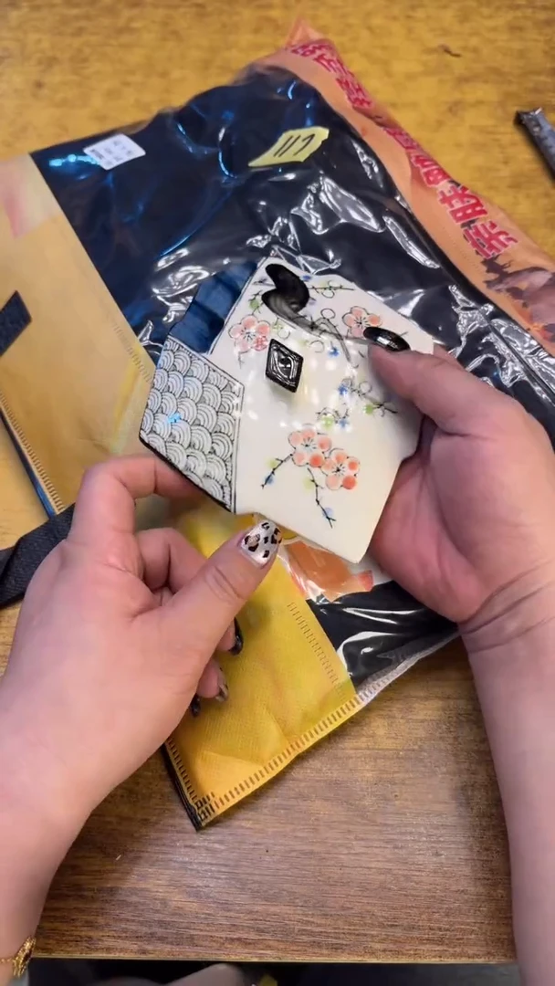 瓷器瓷器瑕疵破破117    4xl碗