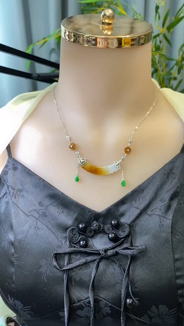 颈饰银S925镶嵌翡翠净货15819