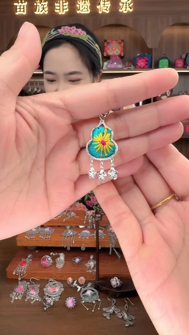 【闪购商品】织绣扶光苗绣传承16