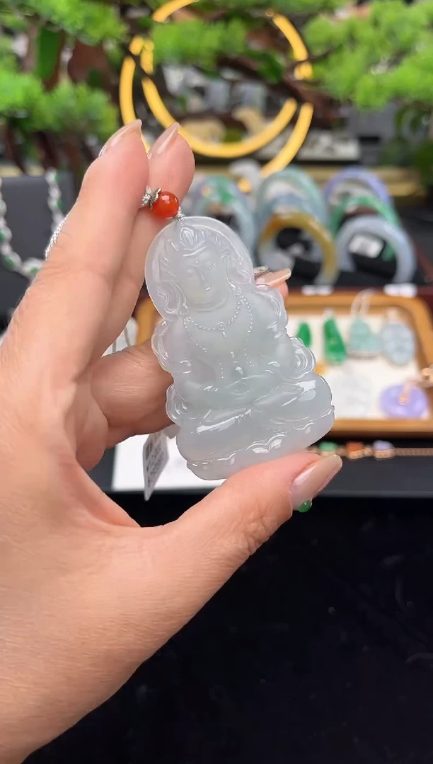 颈饰未镶嵌翡翠吊坠