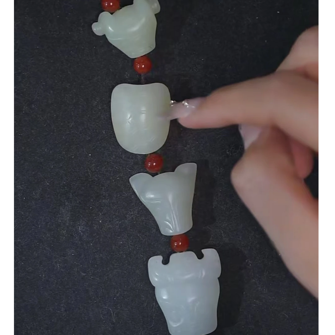 清代和田玉四连挂件1