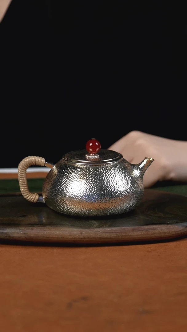 手工锤纹石瓢泡茶壶