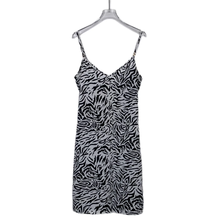 99新 VERSACE/范思哲 016481  斑马纹V领拼色吊带连衣裙 42码