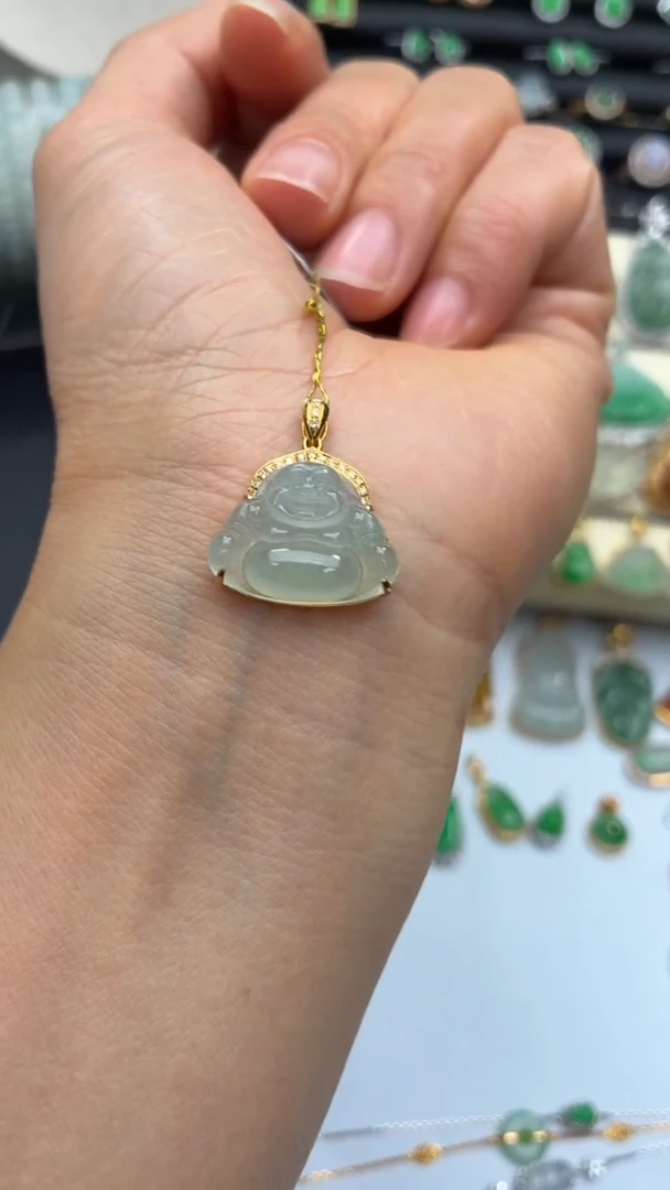 颈饰18K金镶嵌翡翠天然翡翠A货