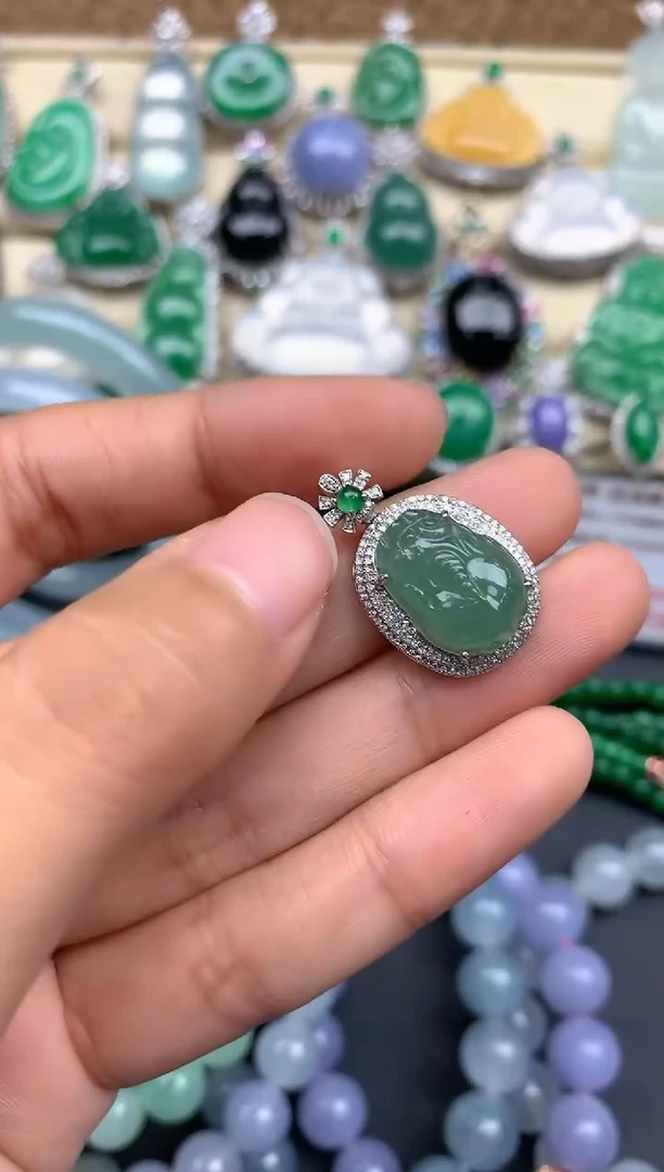 【闪购商品】翡翠颈饰18K金镶嵌240-中国好珍宝