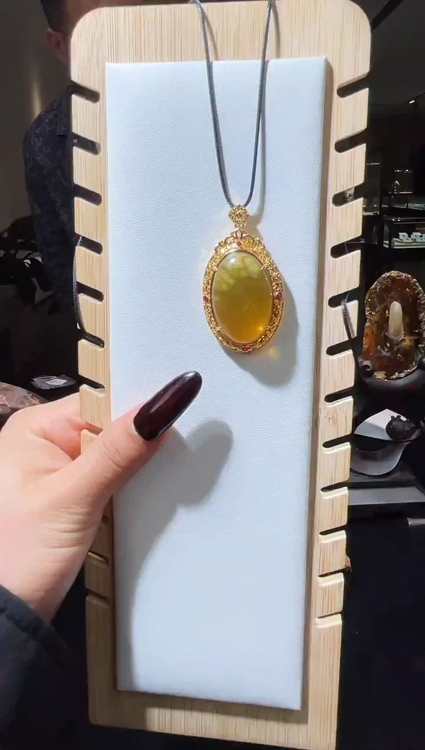 琥珀颈饰未镶嵌缅甸琥珀吊坠