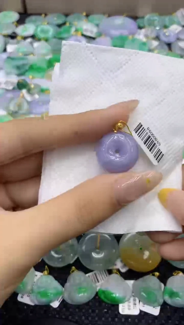 颈饰未镶嵌翡翠天然缅甸翡翠A货