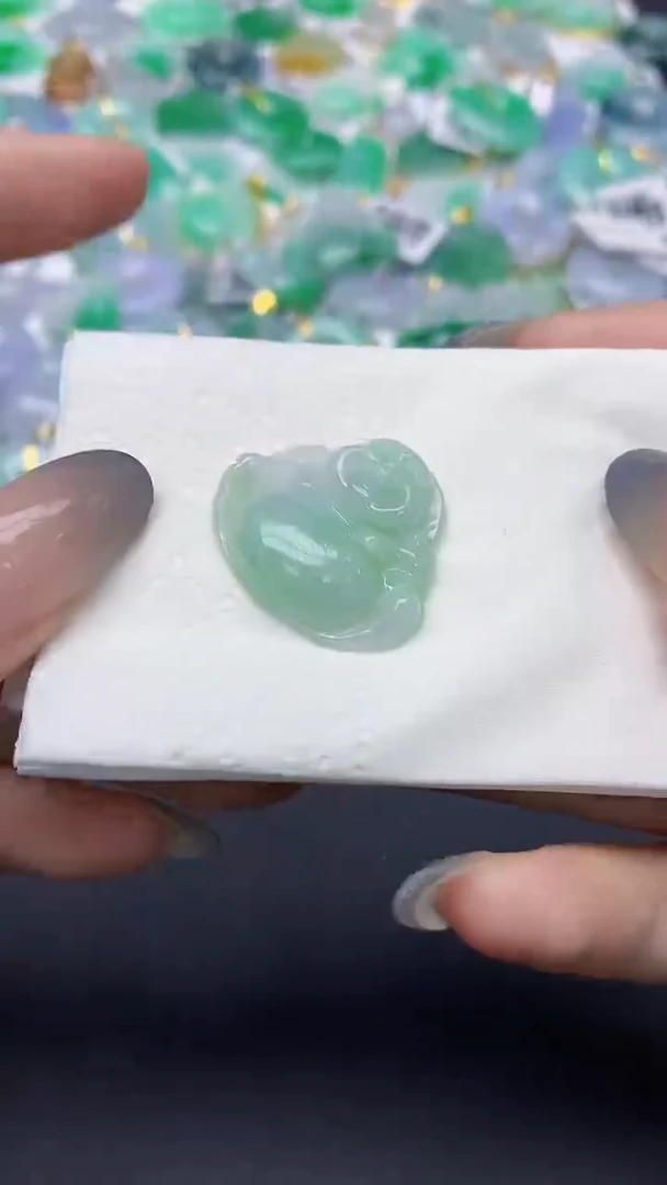 翡翠未镶嵌颈饰天然缅甸a货翡翠