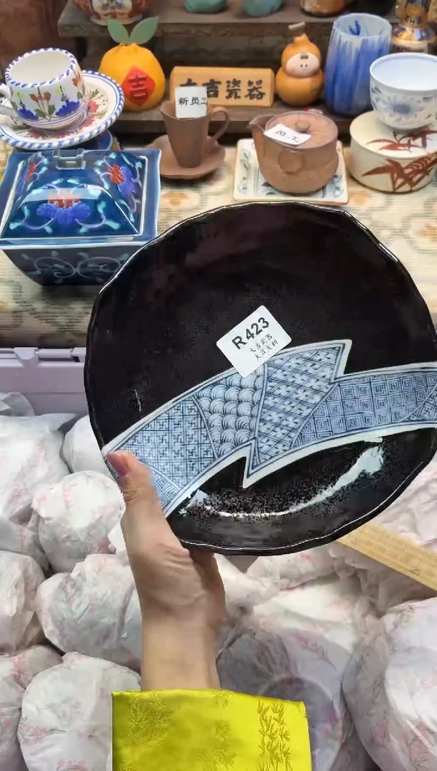 瓷器张*鹤     R423
