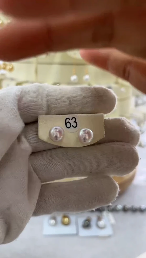 【闪购商品】海水珍珠耳饰银S925镶嵌ak