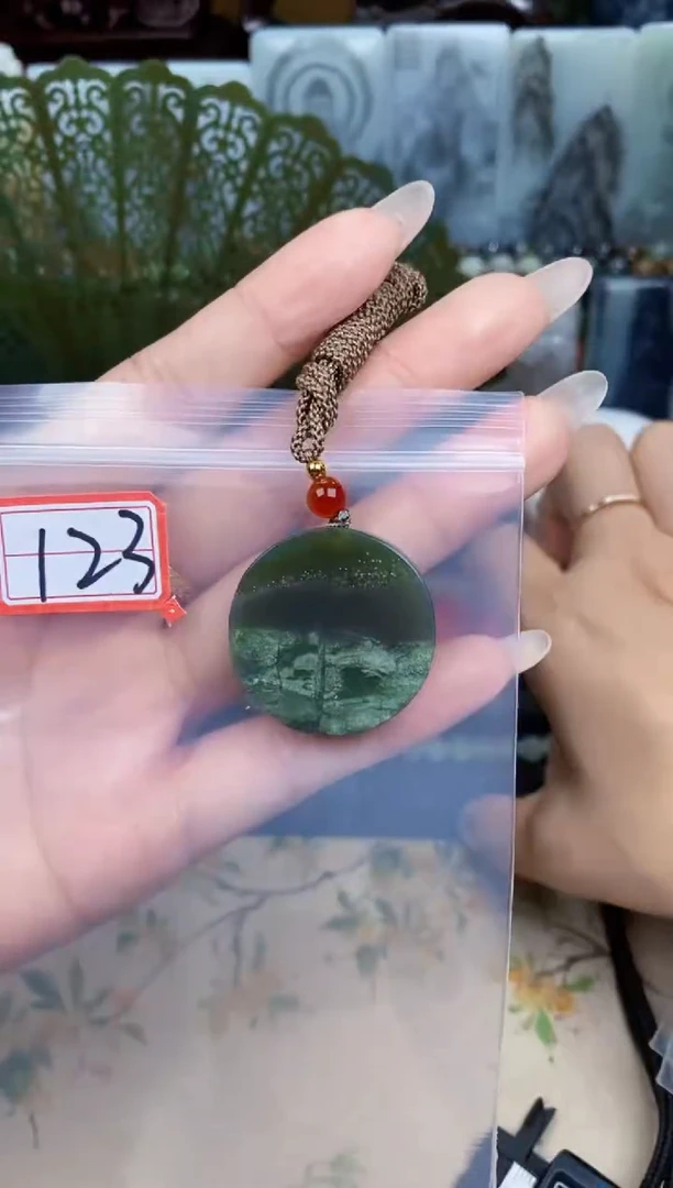 和田玉未镶嵌颈饰和田玉