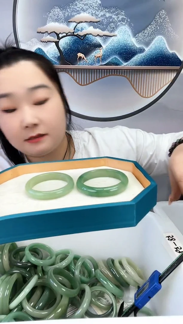 未镶嵌张丽石英质玉张*张丽99