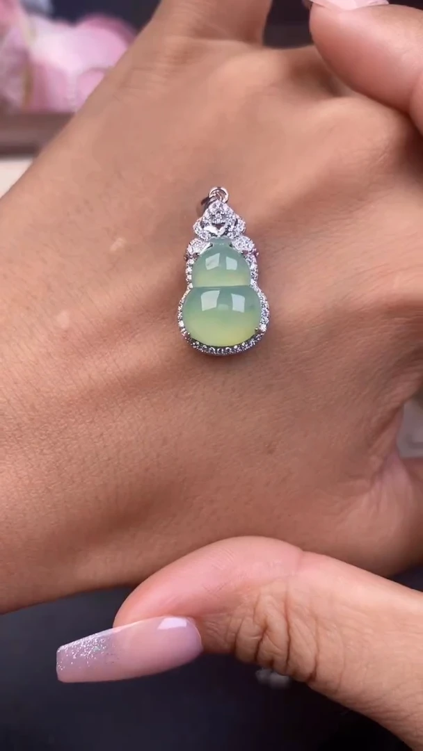 翡翠银S925镶嵌颈饰66366356