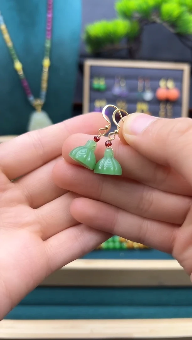 【闪购商品】和田玉耳饰14K金镶嵌E59