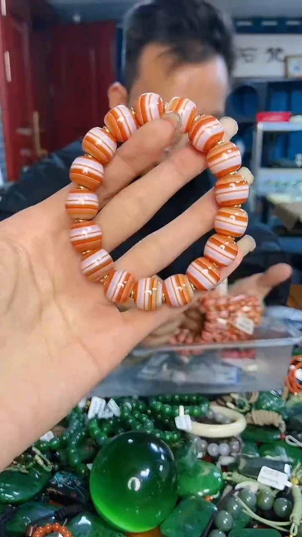 未镶嵌颈饰玛瑙/玉髓1