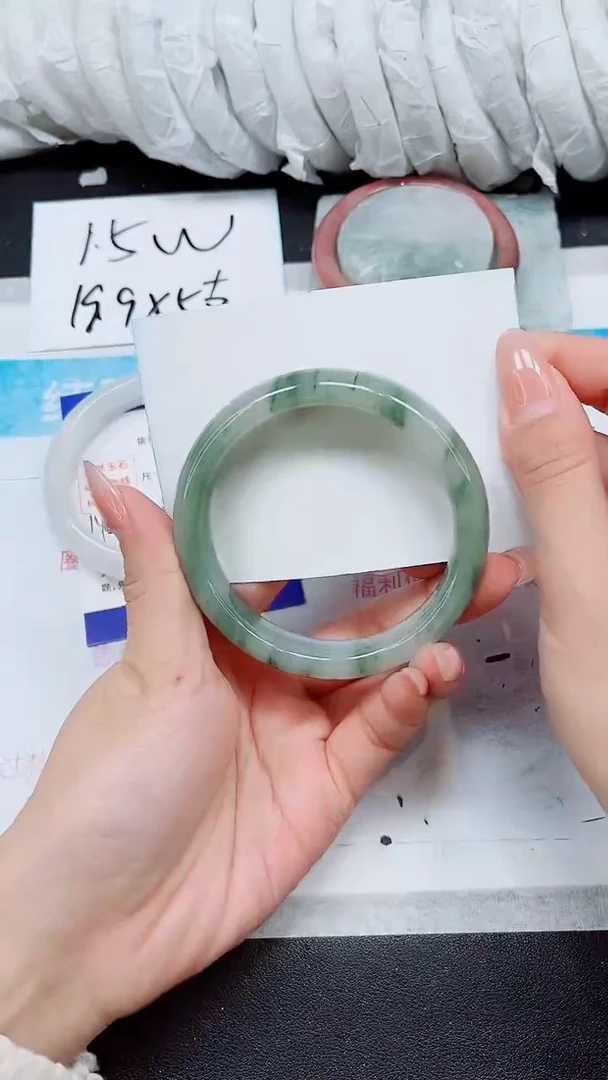 【闪购商品】石英质玉手镯未镶嵌A133-60/61