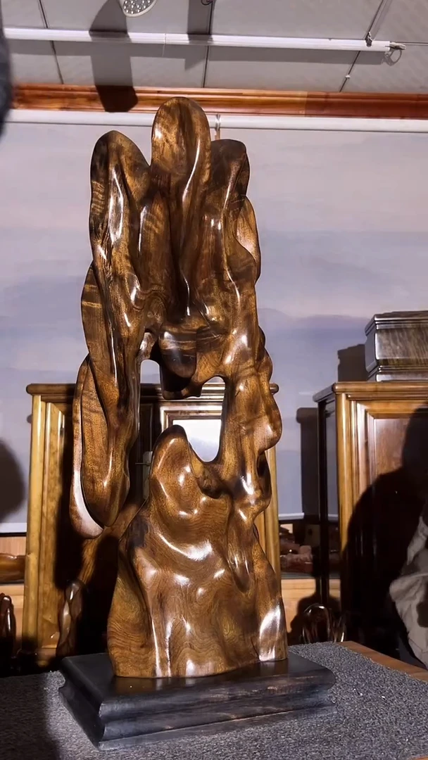 金丝楠：小叶桢楠摆件/厂家直销