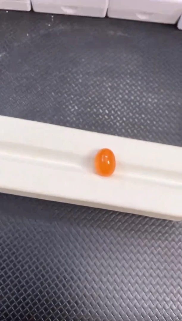 未镶嵌裸石石榴石（芬达石）天然芬达石7.5ct
