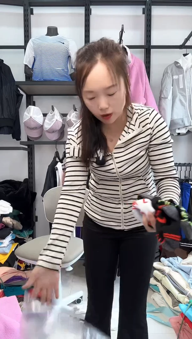 2544  编码 瑕疵直播间过款为准 尺码