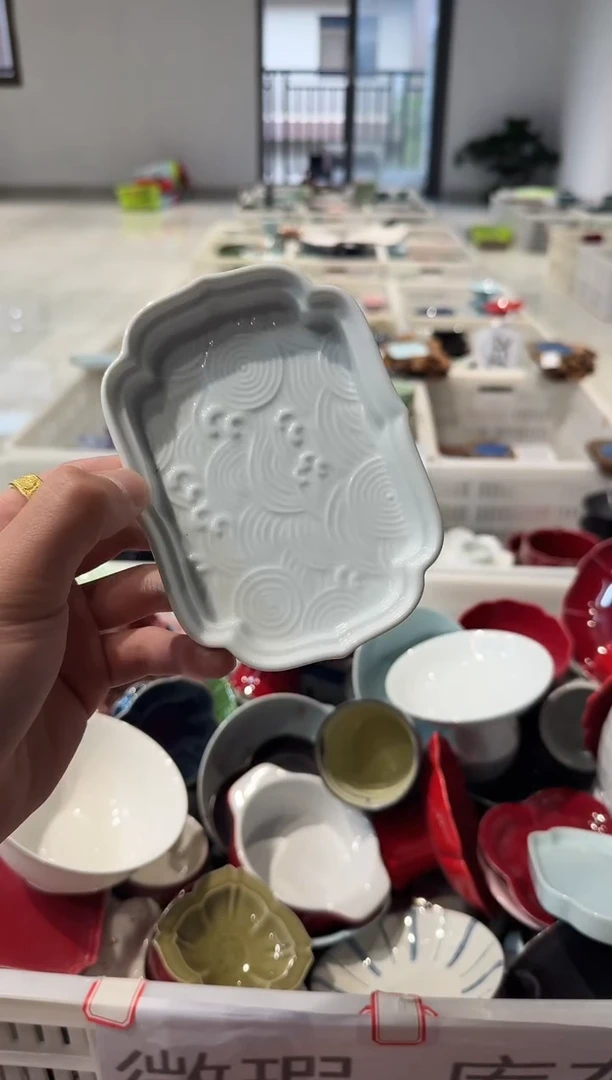 微瑕商品，介意勿拍