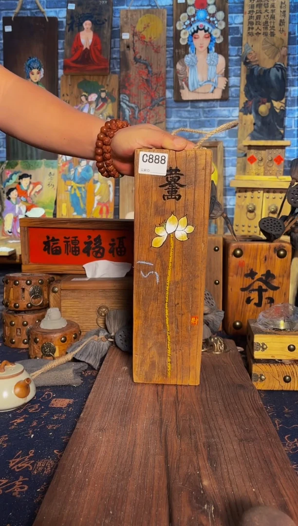 风化老门板丙烯画
