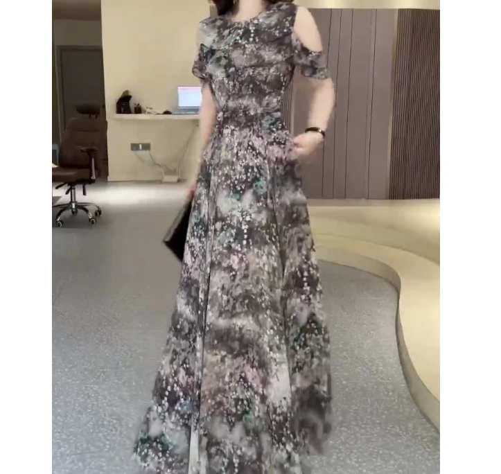 2025夏季时尚潮流百搭精品女装曦RCeA