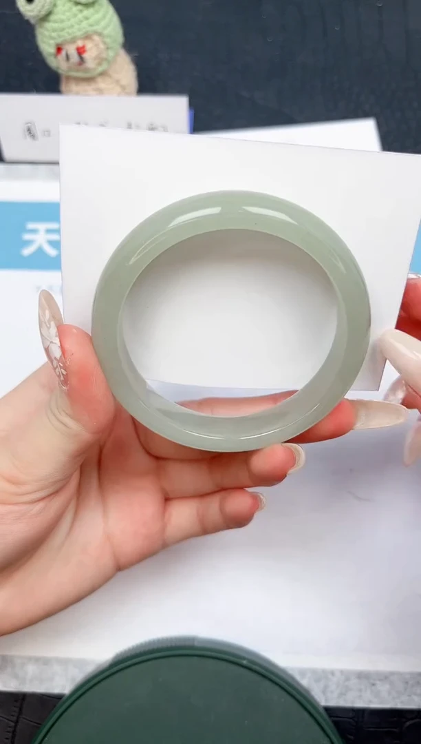 【闪购商品】石英质玉手镯未镶嵌120-56.5