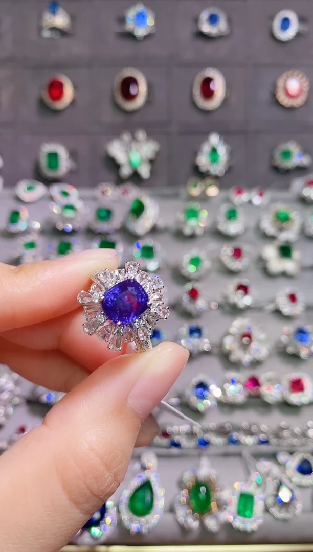 【闪购商品】彩色蓝宝石18K金戒指18K金镶嵌1