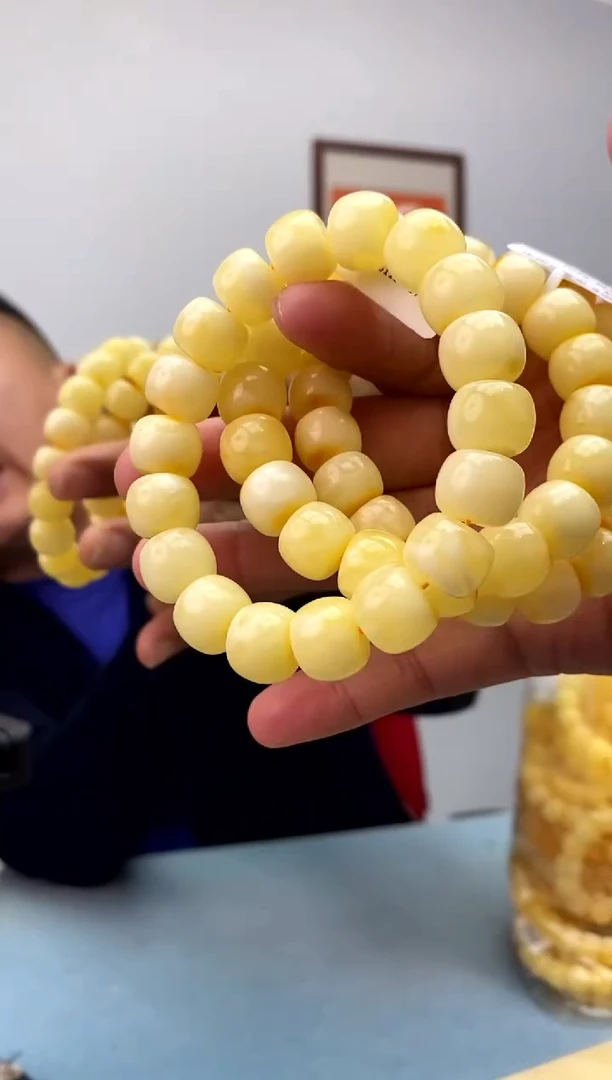 琥珀未镶嵌珠宝奇石假一罚十，多样性发一件024