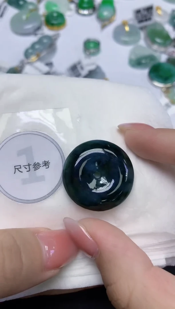 颈饰未镶嵌翡翠天然缅甸翡翠A货百元以上9元证书费自理