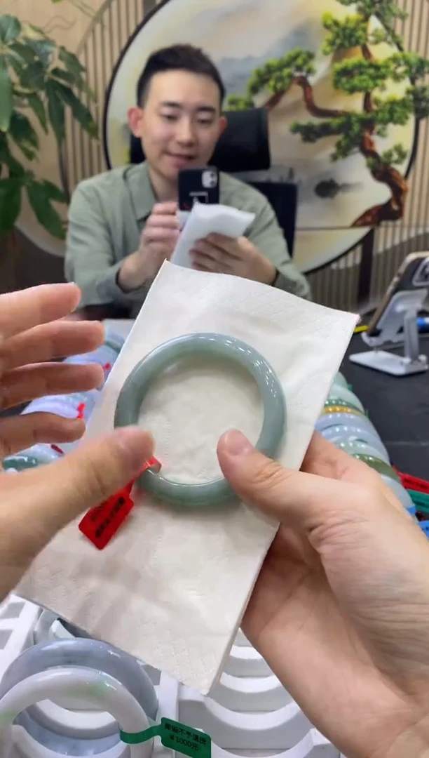 未镶嵌手镯翡翠6909