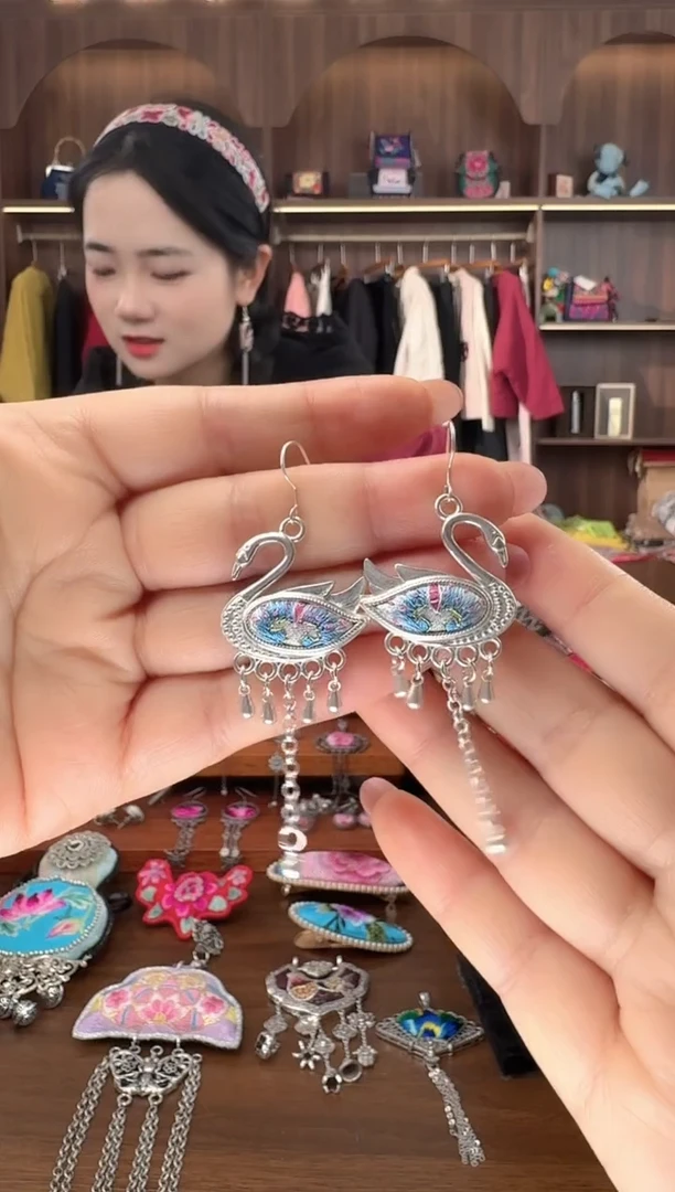 刺绣扶光苗绣传承2