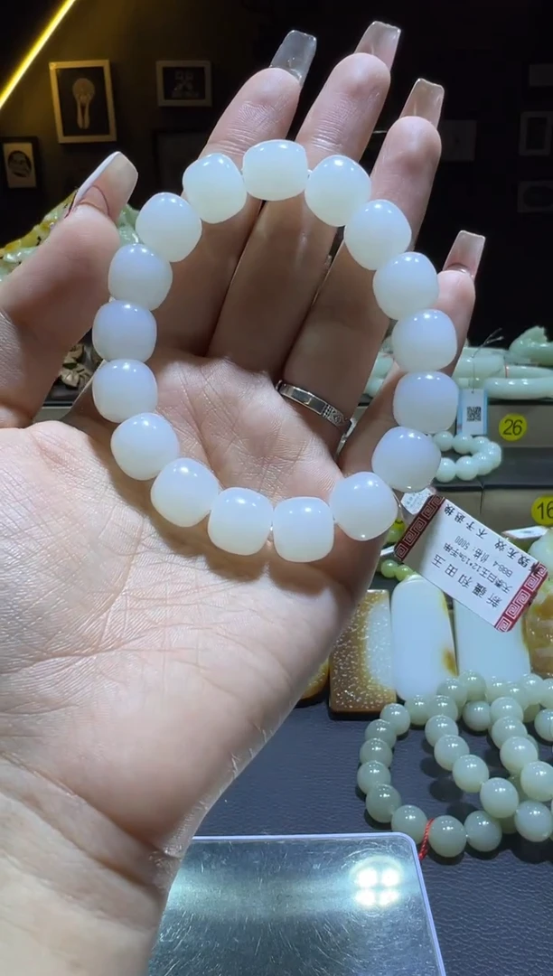 未镶嵌手串和田玉天泰白玉卡12*13手串（产地直发）