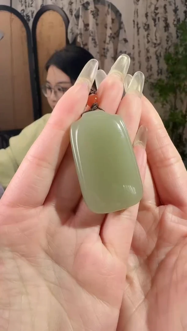 颈饰未镶嵌和田玉无事牌