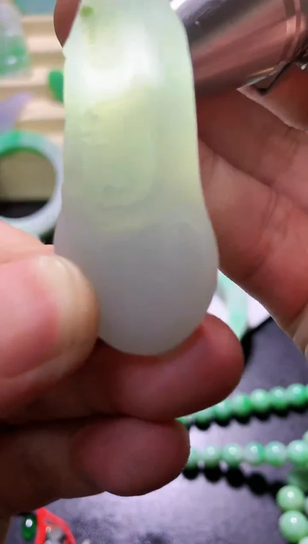 未镶嵌定制翡翠挂件