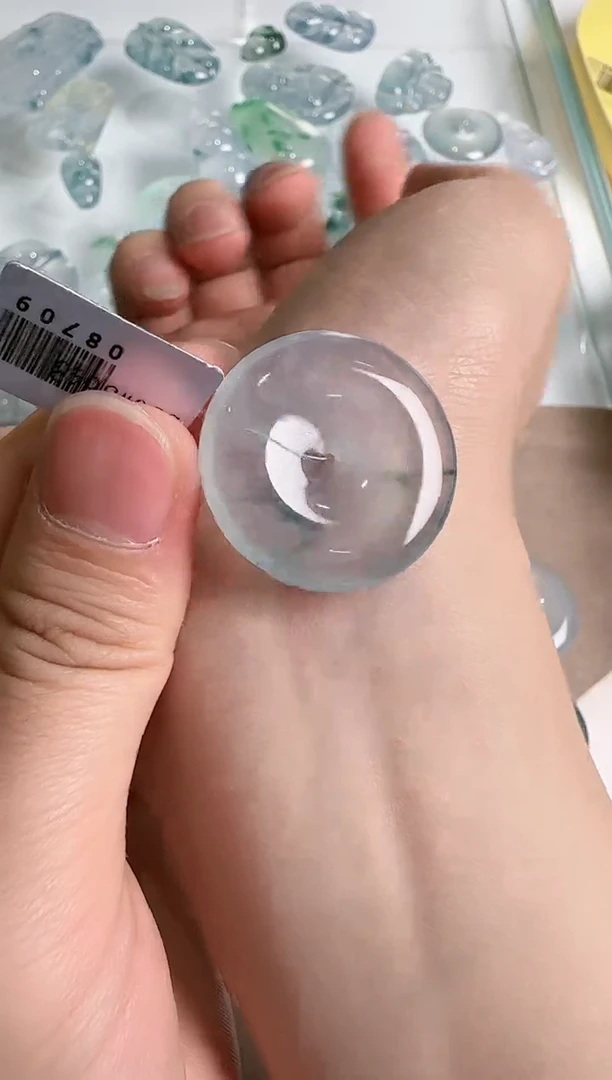 【闪购商品】翡翠吊坠(不含链)未镶嵌..