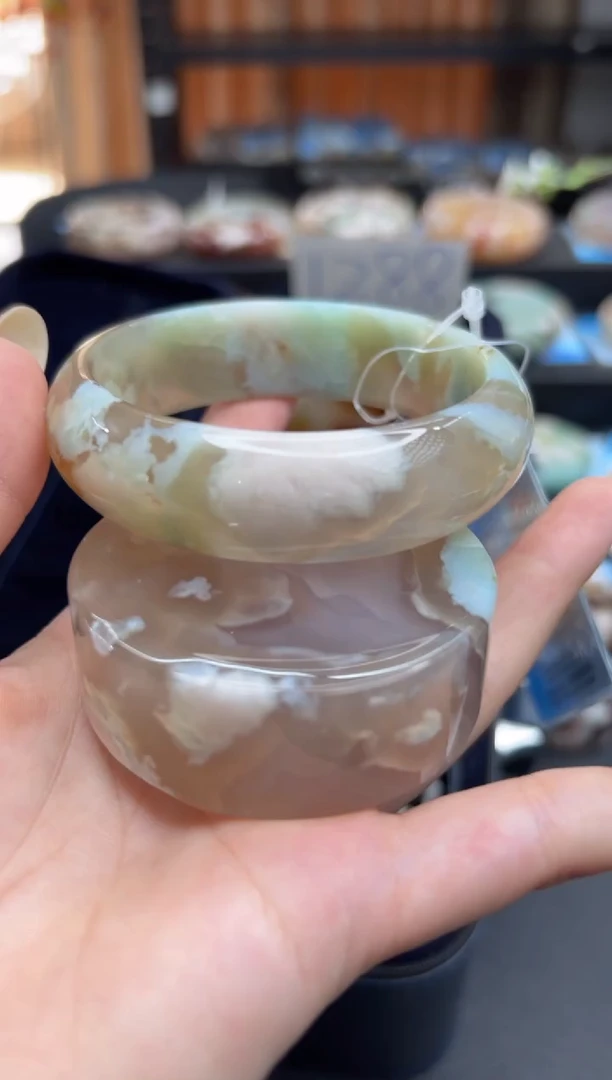 未镶嵌手镯石英质玉C178(58圈赠送镯心)