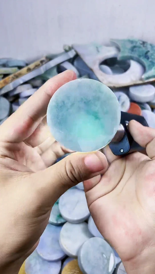 颈饰未镶嵌翡翠新店开业大放漏