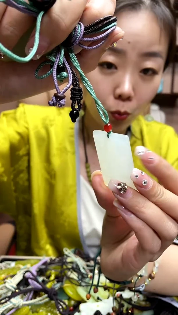 【闪购商品】岫玉吊坠未镶嵌·