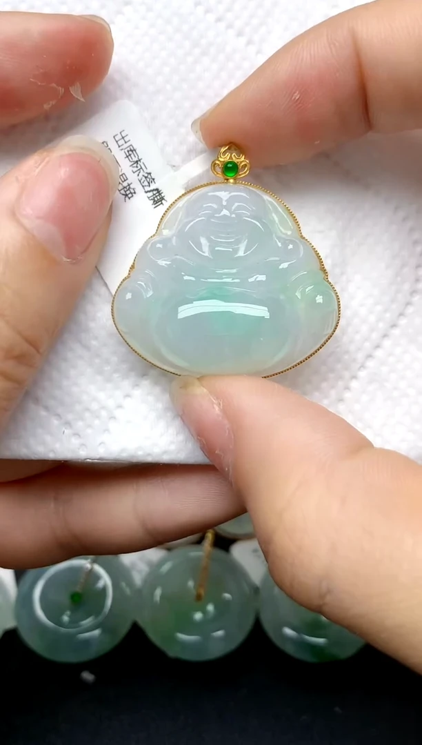 翡翠18K金镶嵌颈饰天然A货翡翠