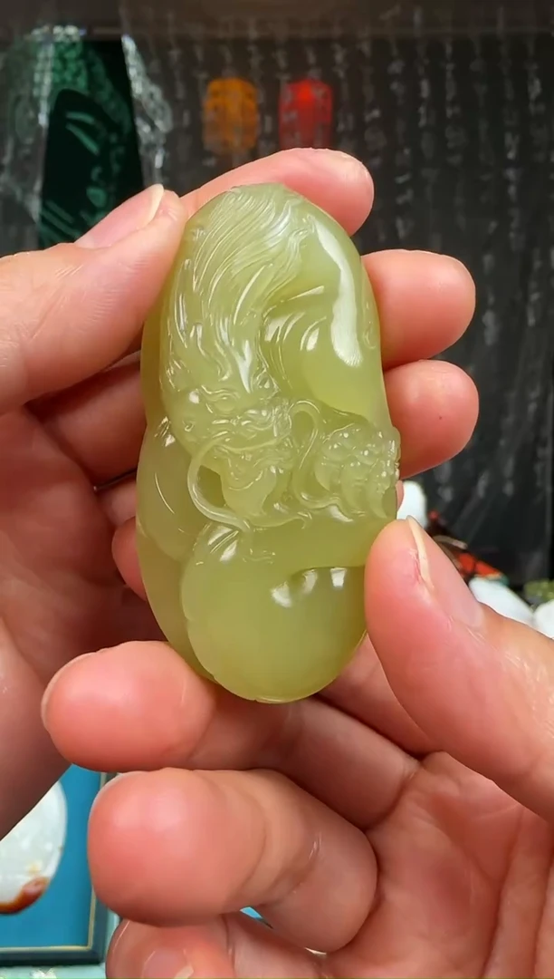 未镶嵌和田玉挂件龙