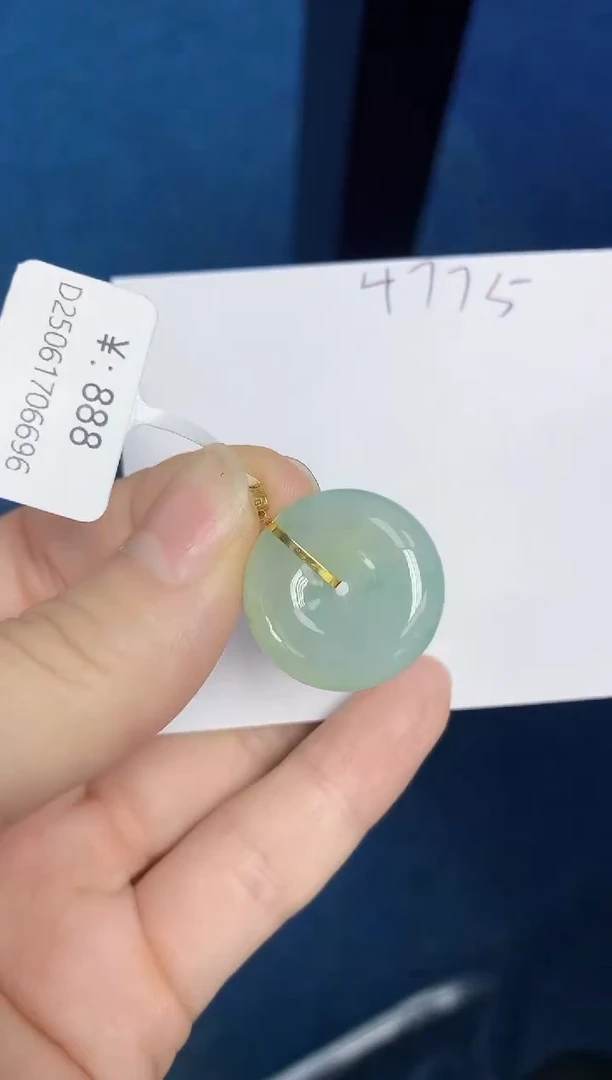 翡翠18K金镶嵌颈饰天然缅甸翡翠A货