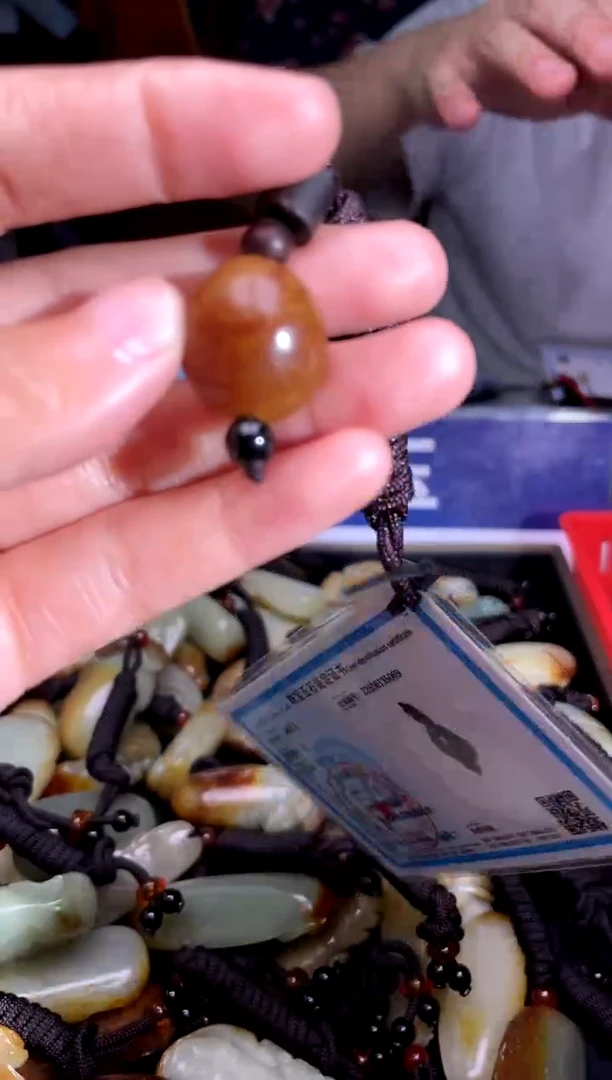 和田玉未镶嵌挂件1