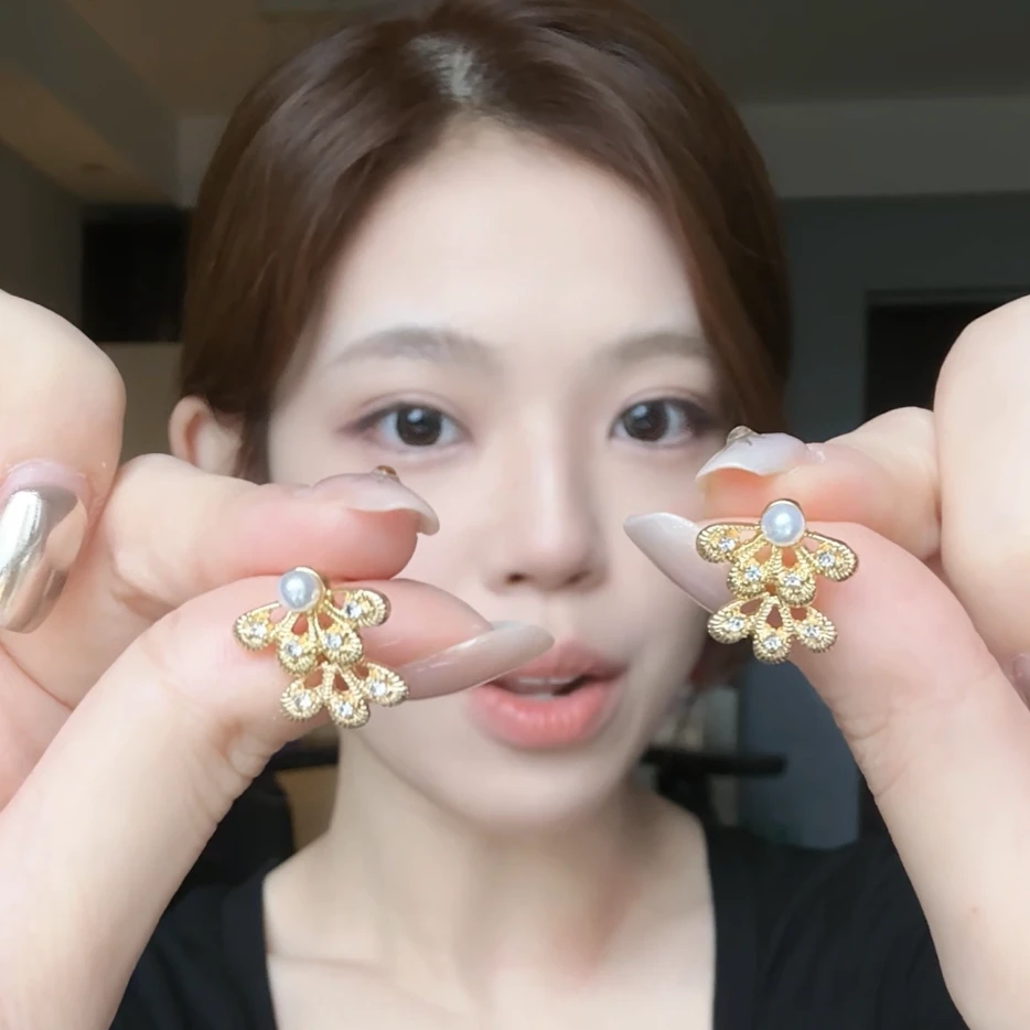 合金仿珍珠耳饰 复古蕾丝双层珍珠花朵耳环女轻奢高级感气质耳钉