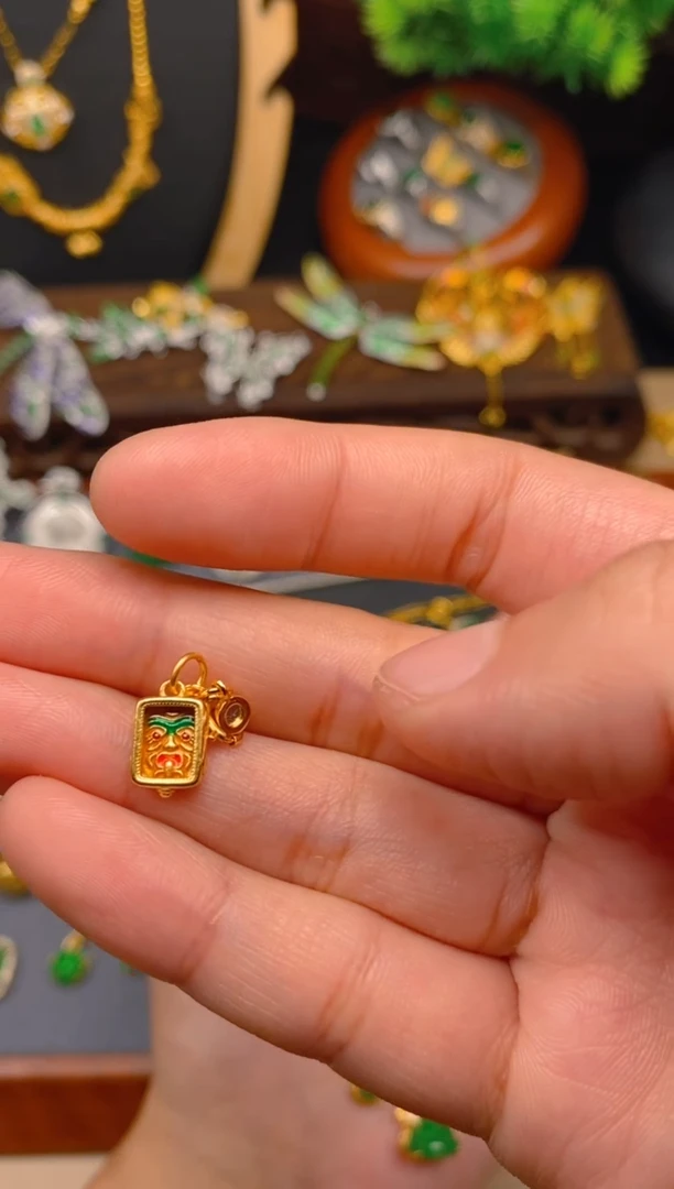 【闪购商品】翡翠吊坠(不含链)银S925镶嵌扎吉拉母