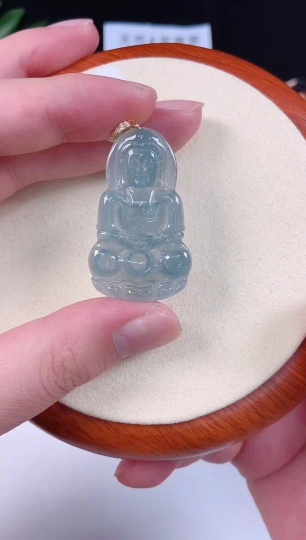 颈饰未镶嵌翡翠天然A货翡翠挂件